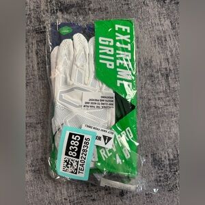 Cutters Rev Pro 4.0 football receiver gloves in men’s large in white NWT